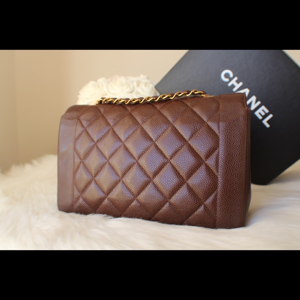 ❌SOLD❌Chanel Caviar Diana Cocoa Brown w/ 24k GHW - Picture 3 of 16